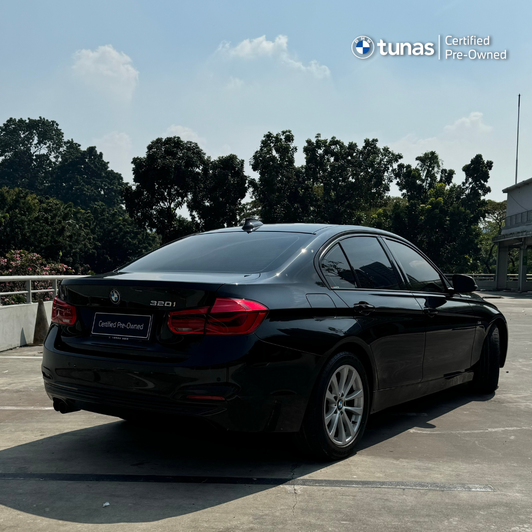 BMW 320i (2016)