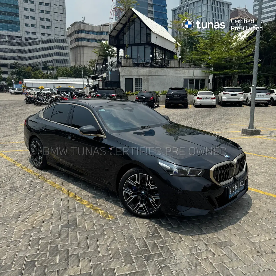 BMW i5 eDrive40